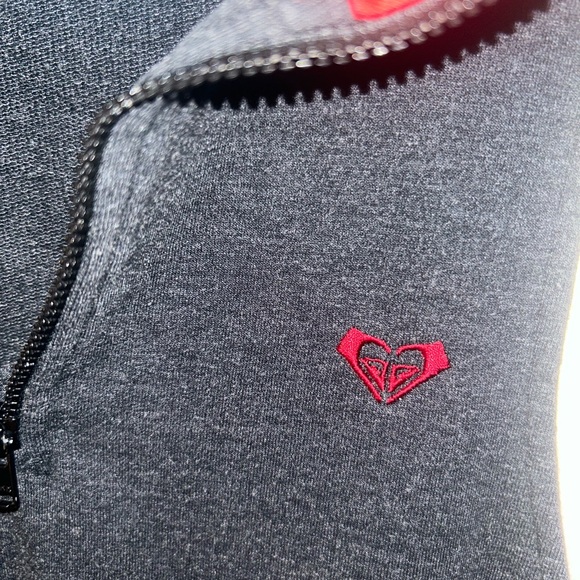 Roxy Quarterzip - Picture 4 of 4
